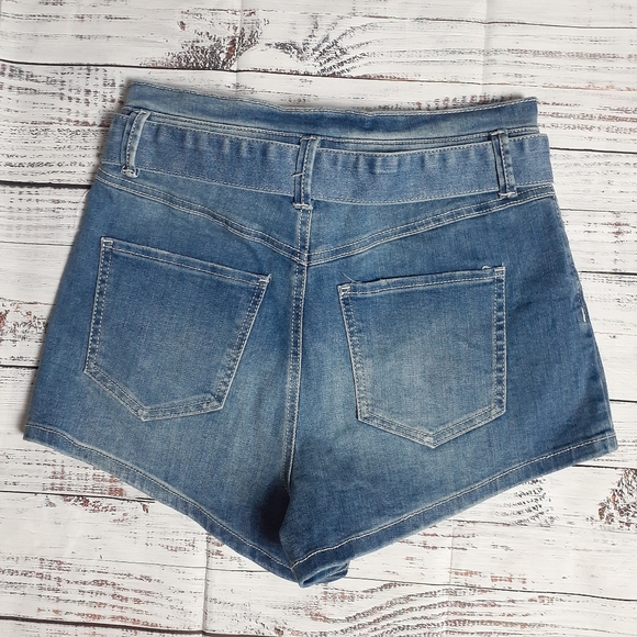 NWT Sincerely Jules Size 5 Super High Rise Denim Shorts - Picture 2 of 3